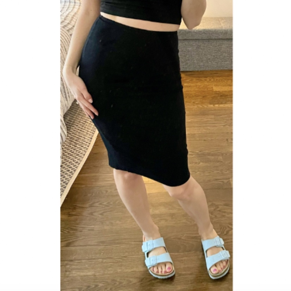 American Apparel Stretch Pencil Skirt